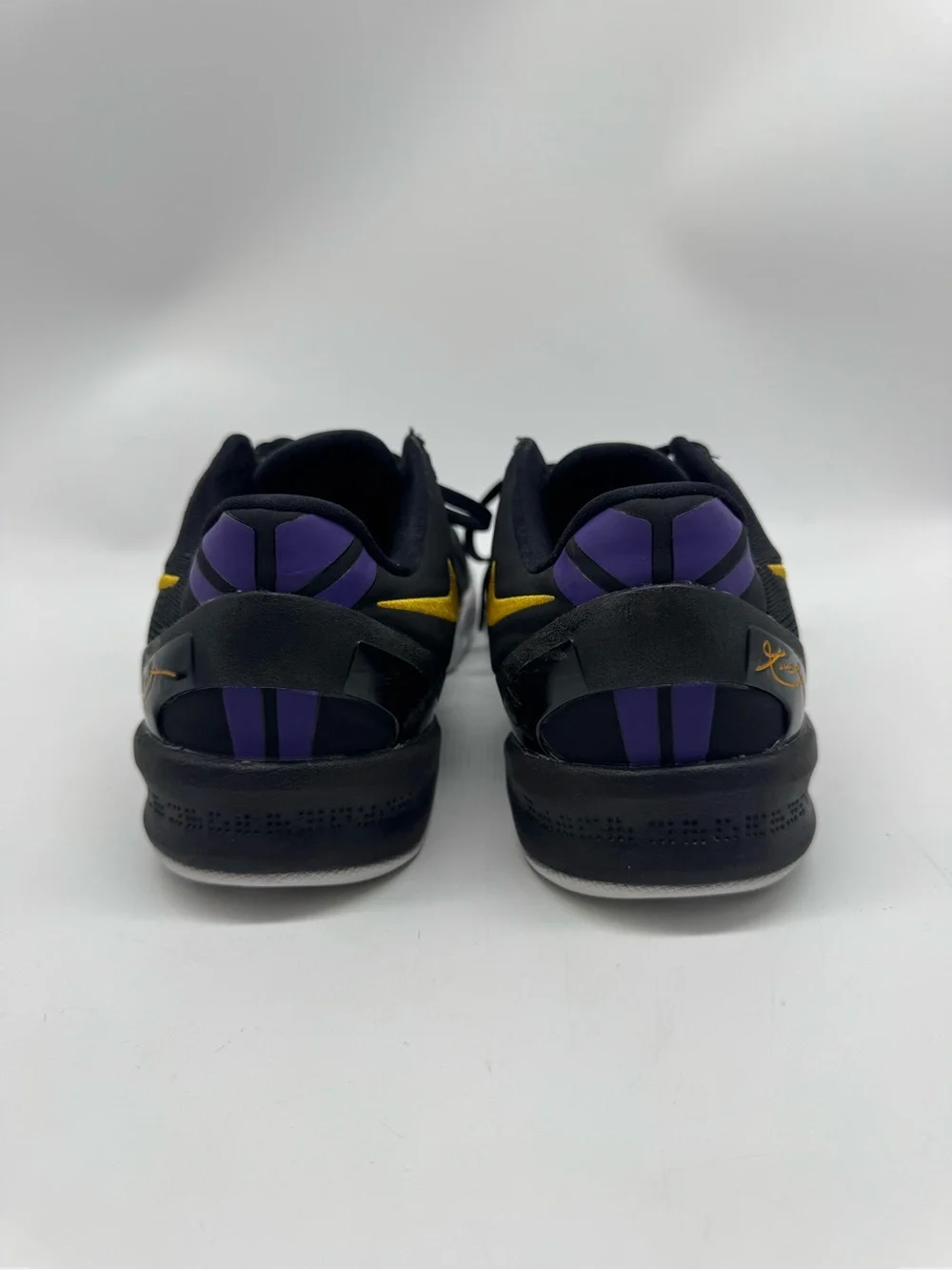 Nike Kobe 8 Protro Lakers Away FN0266-002 Youth Size 5.5 (5.5Y) 100% authentic.